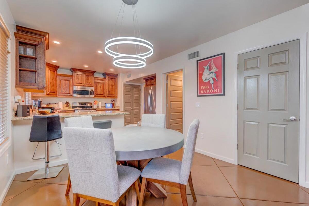 Stunning, Stylish Getaway Close To Everything! Tucson