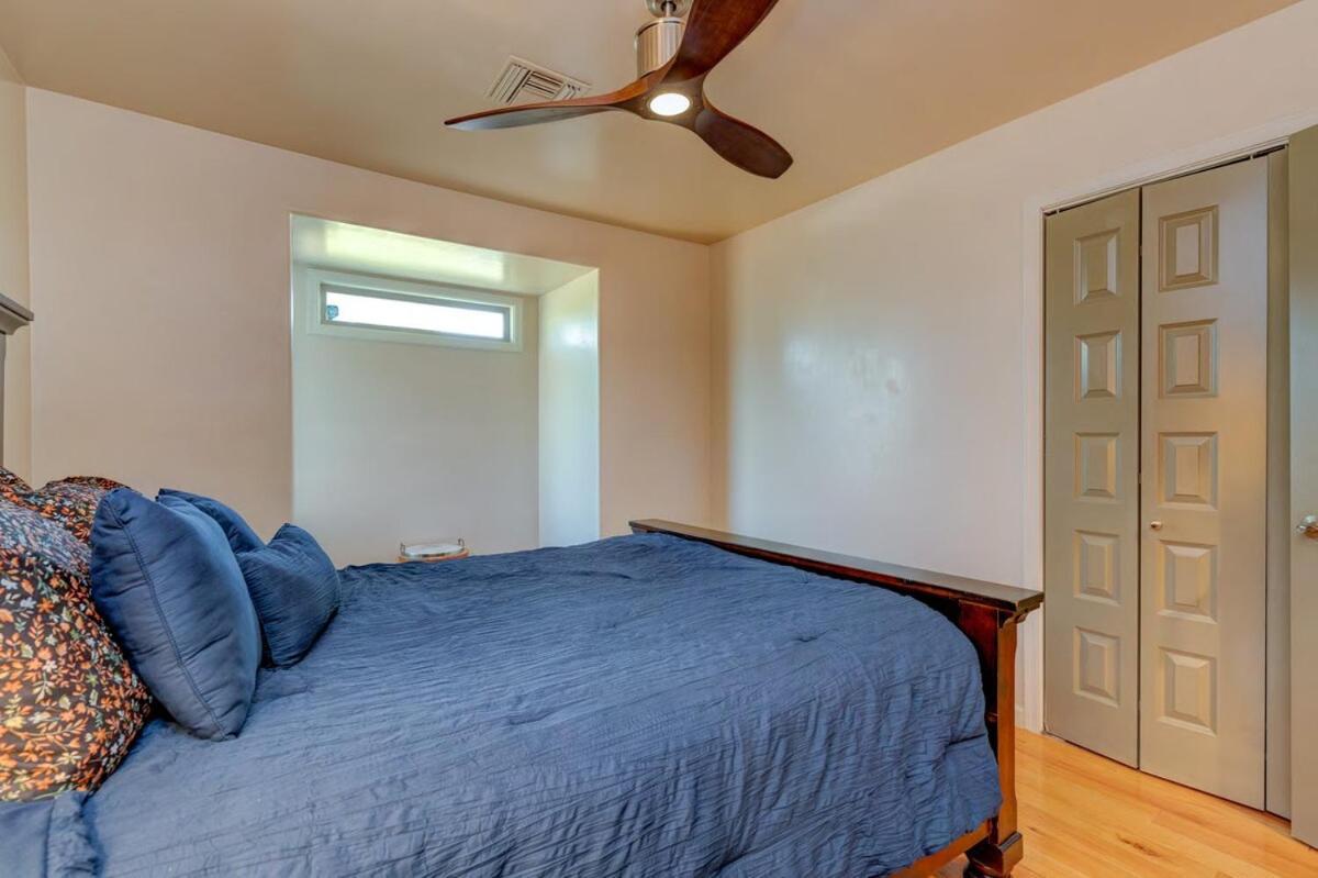 Stunning, Stylish Getaway Close To Everything! Chalet *